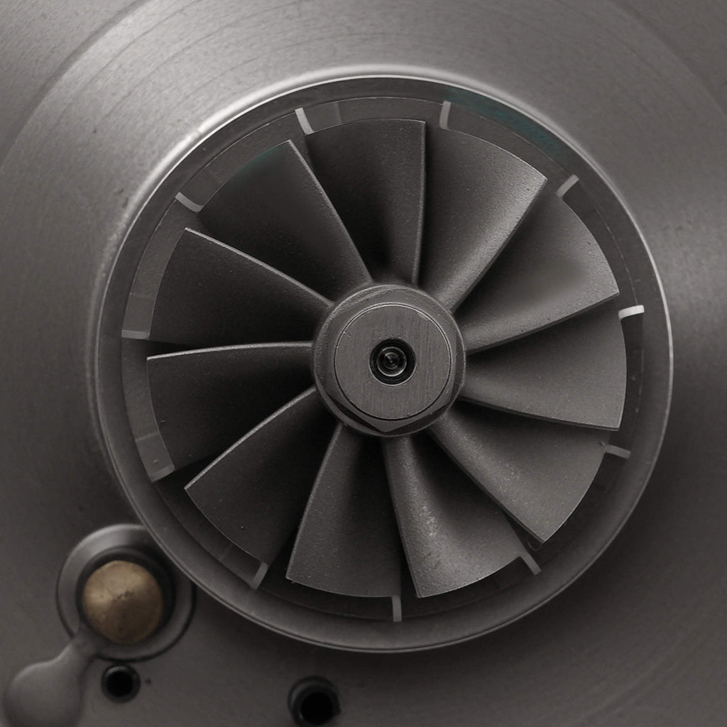 K03 Billet Turbo Chra kompatibel med Audi A4 Avant 2.0 TDI 2004-2015 5303-970-0133 136PS