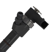 Last bildet i gallerivisningen, Common Rail Assembly compatible for Mercedes C200 2001-2003 0445110189