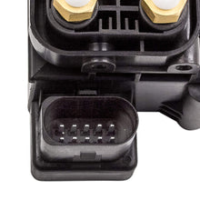Ladda upp bild till gallerivisning, Luftfjädringskompressor med hållare, relä och ventilblock lämplig för VW Touareg 7P / Porsche Cayenne 92A 2011-2018 | 7P0698007C 7P0698014