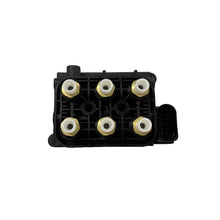 Ladda upp bild till gallerivisning, Luftfjädringskompressor med ventilblock och relä lämplig för Porsche Cayenne 92A / VW Touareg 7P 2011-2018 | 95835890100 7P0698014