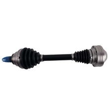 Indlæs billede til gallerivisning Drivaksel til venstre side, egnet til Audi A3 8P, Q3, VW Golf V VI, Passat 3C, Touran, Tiguan 2.0 TDI 5Q0407761KX