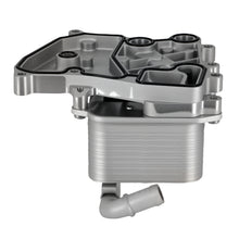 Ladda upp bild till gallerivisning, OLIEKOELER ENGINE OLIEKOELER voorzijde geschikt voor Audi A4 A5 A6 A7 A8 Q5 Q7 geschikt voor VW Touareg 3.0 059117015P